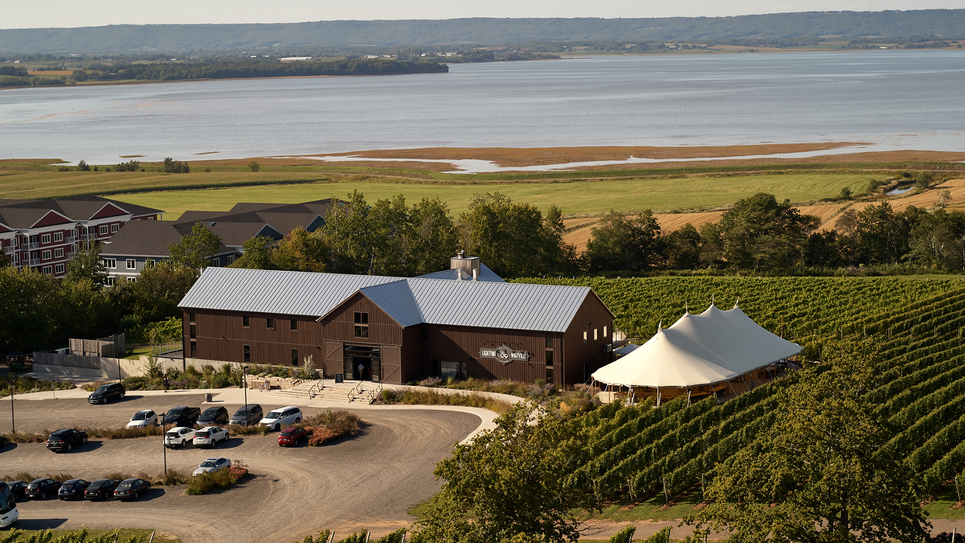 Lightfoot & Wolfville Vineyards